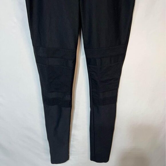 Diane VonFurstenburg woman’s black moto pants. Size 10. Authenticity tag. - Picture 2 of 11